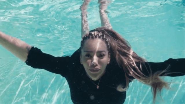 LOVE & RAGE: MUNROE BERGDORF